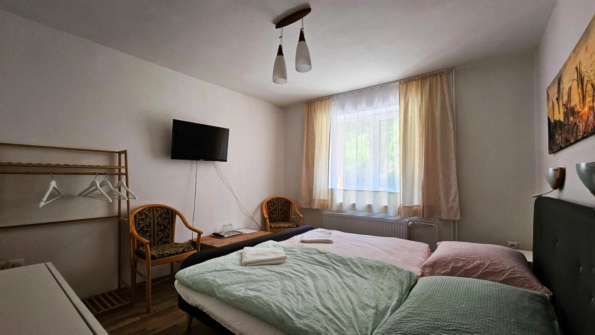 Penzion Toliar Hotel Stara Lesna Exterior photo